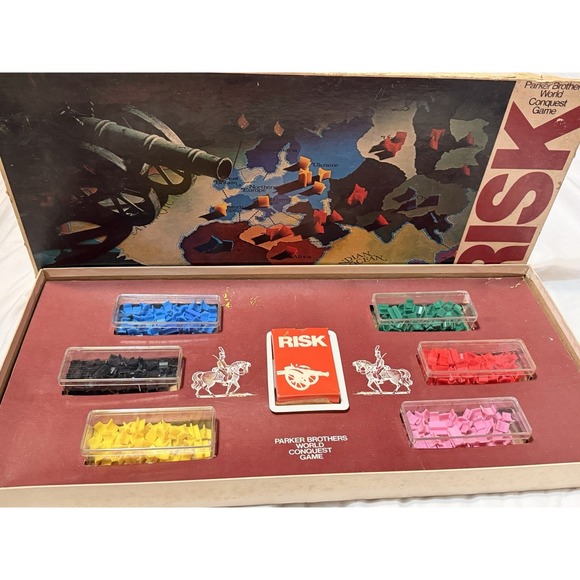 1975 Risk Board Game Parker Brothers - Complete - Picture 5 of 7